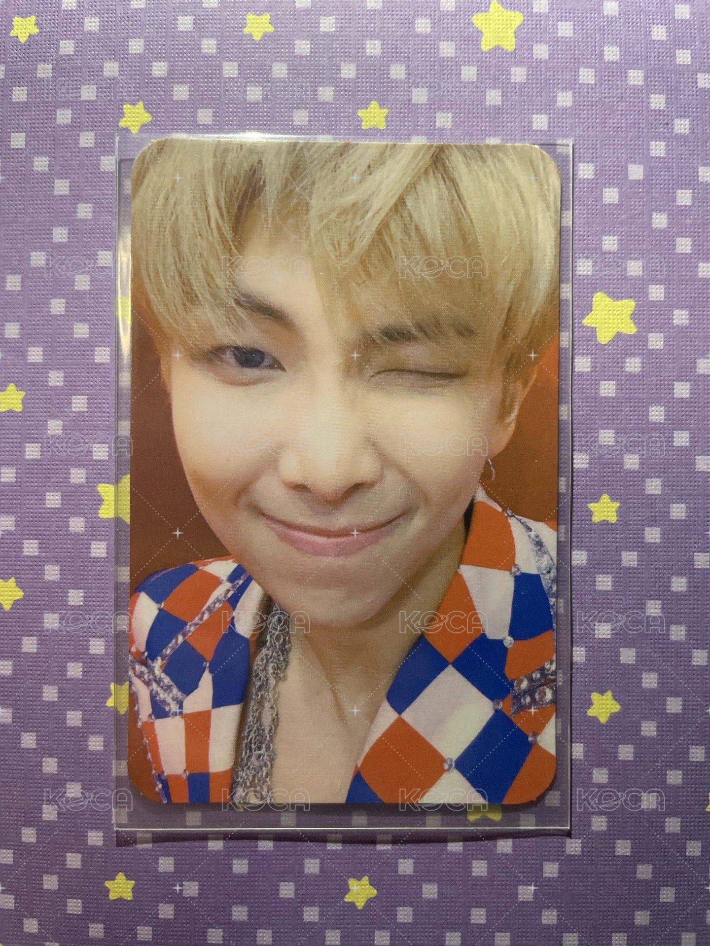 Love yourself：結 S版專輯卡:正面wink wink 