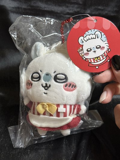 餐廳服務生小桃