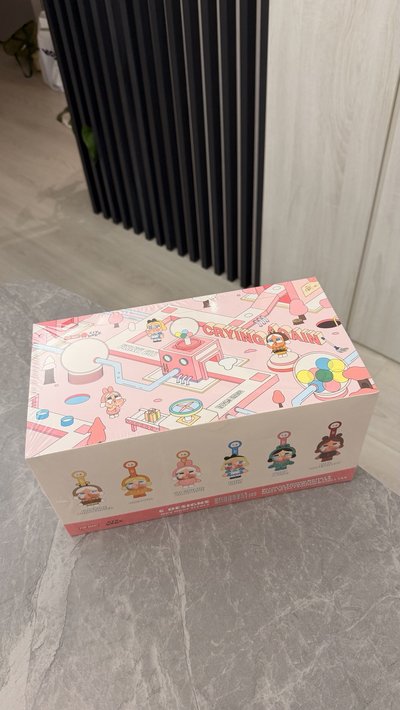 Crybaby 全新未拆膜一中盒