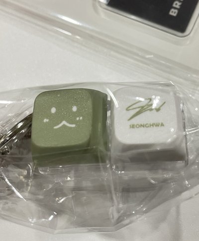 BRMUD 星化立牌吊飾、鍵帽、小卡
