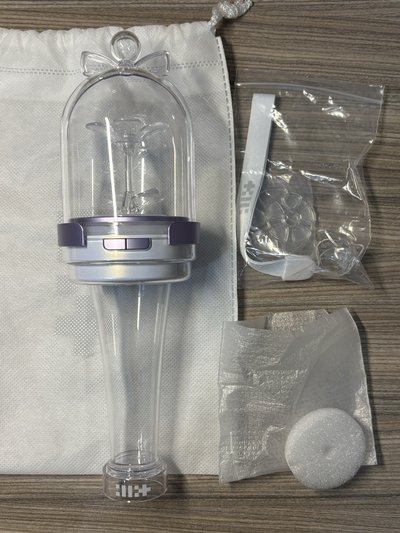 二手ILLIT手燈