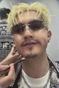 𝐔:𝐍𝐅𝐎𝐋𝐃 平裝版 專輯卡 
