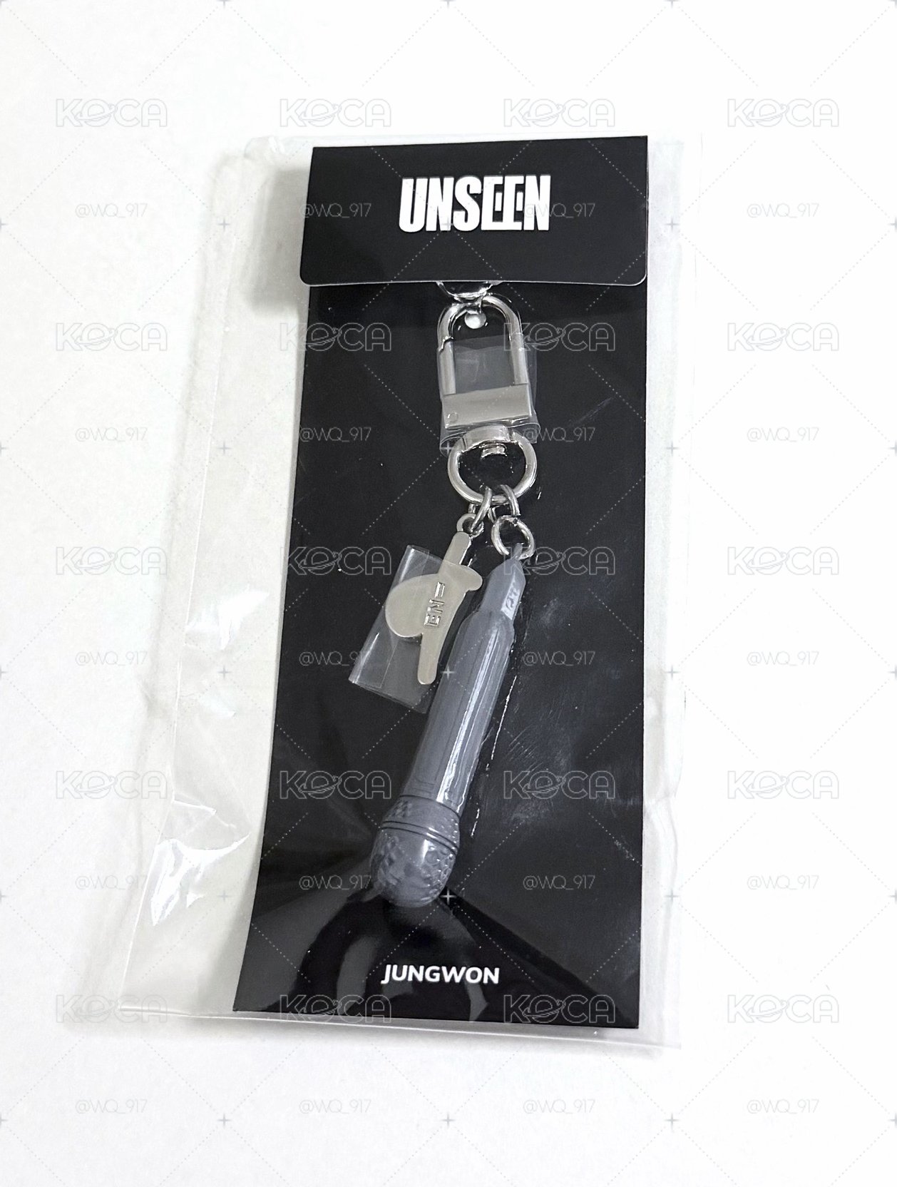UNSEEN展覽麥克風吊飾 元