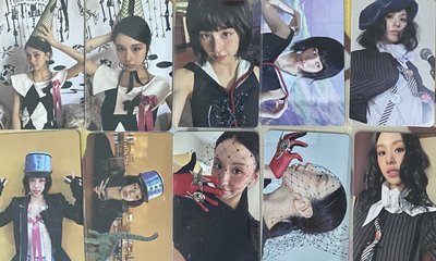 TWICE 全成員小卡區