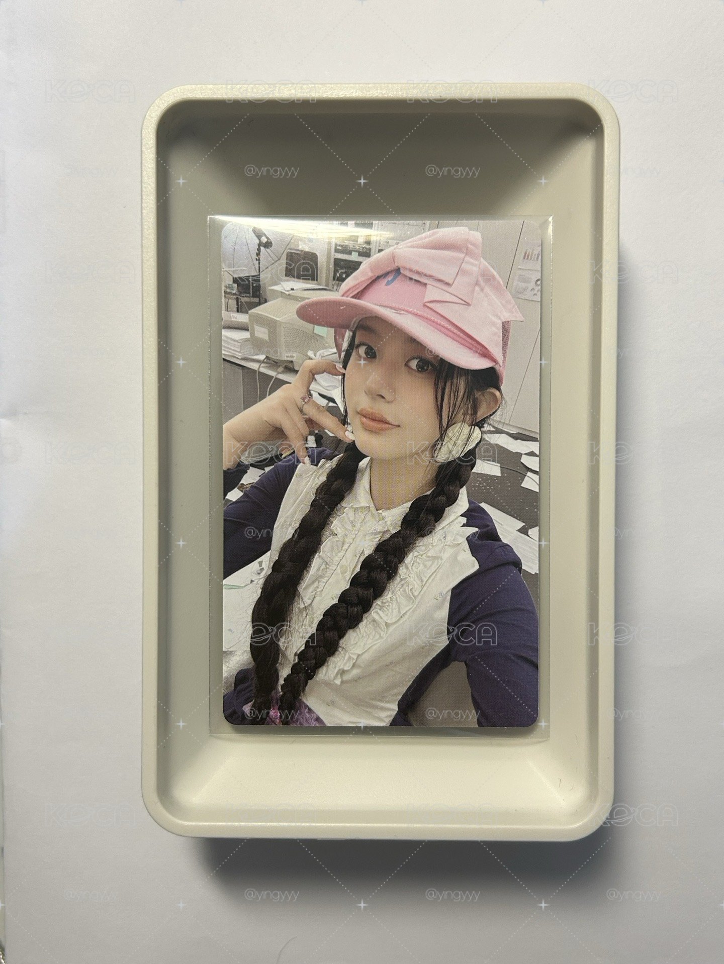 NOT CUTE ANYMORE 專卡 Minju 