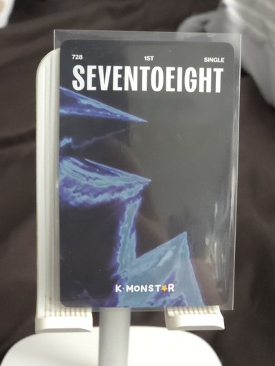 陳麒文 SEVENTOEIGHT 1st single km 2.0 簽售卡 生氣
