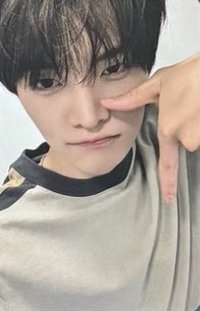 𝗢𝗩𝗘𝗥𝗘𝗫𝗣𝗢𝗦𝗘𝗗 mp 線上1.0 簽售卡 