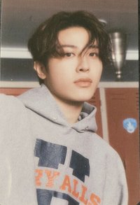 2025 SEASON’S GREETINGS 隨機卡 
