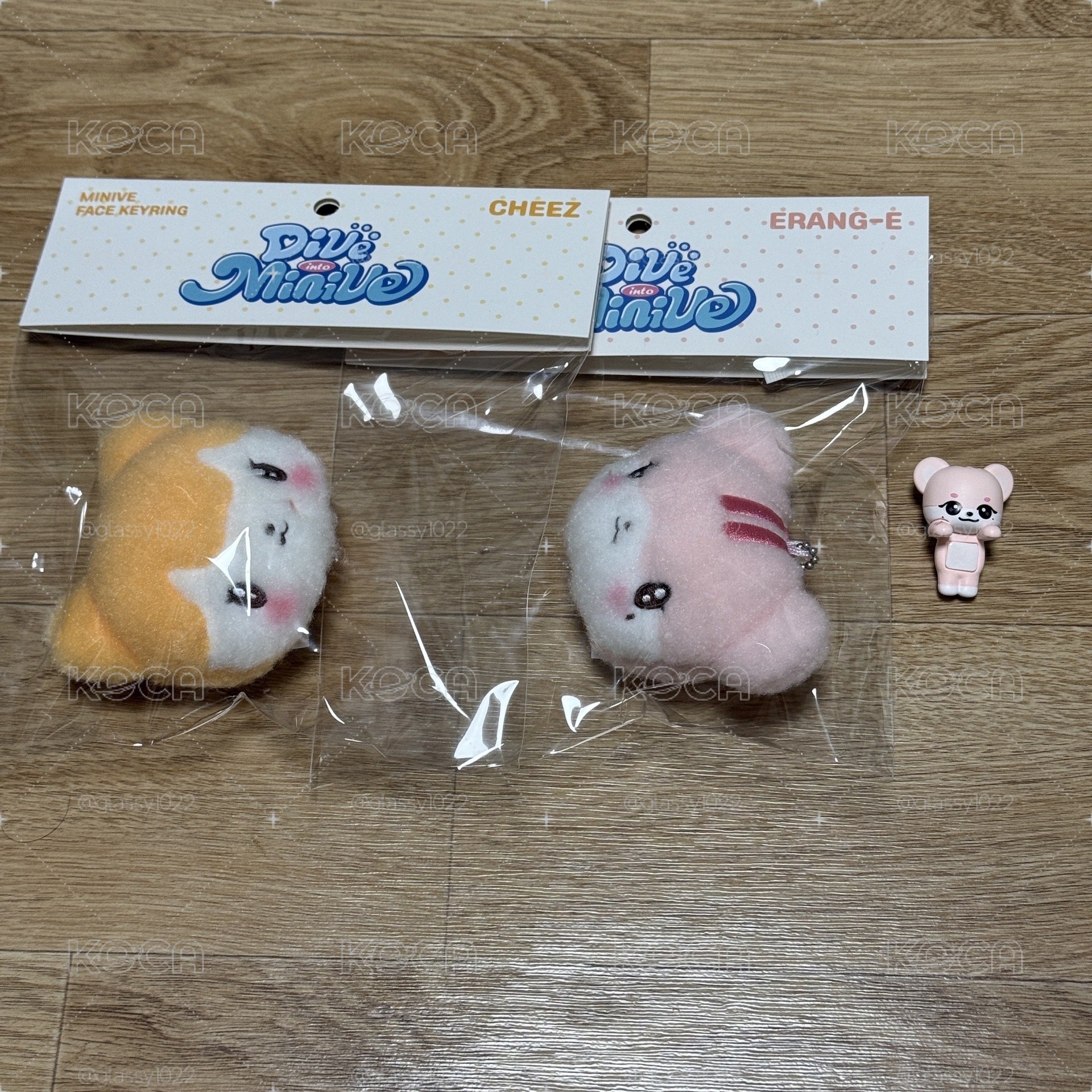 MINIVE 大頭吊飾、螢幕公仔