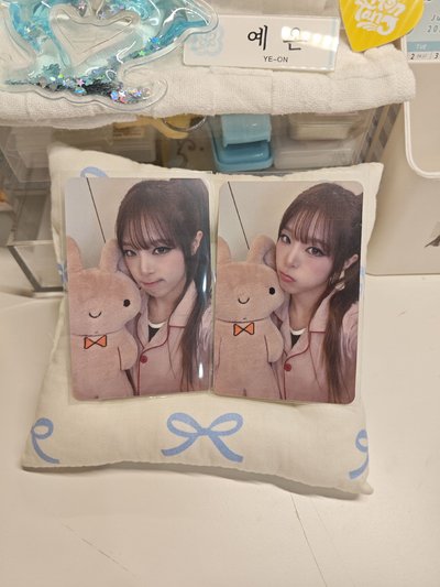 yena 迷你五線上3.0簽售卡   一套兩張