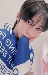 迷五 yzy 上海線下 簽售卡 