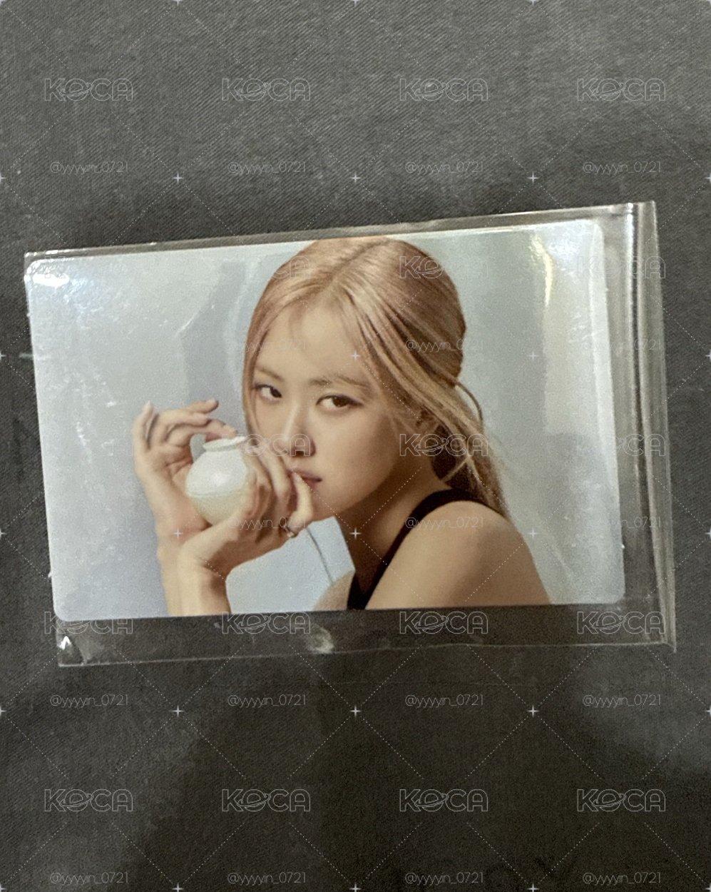 Rosé 代言卡