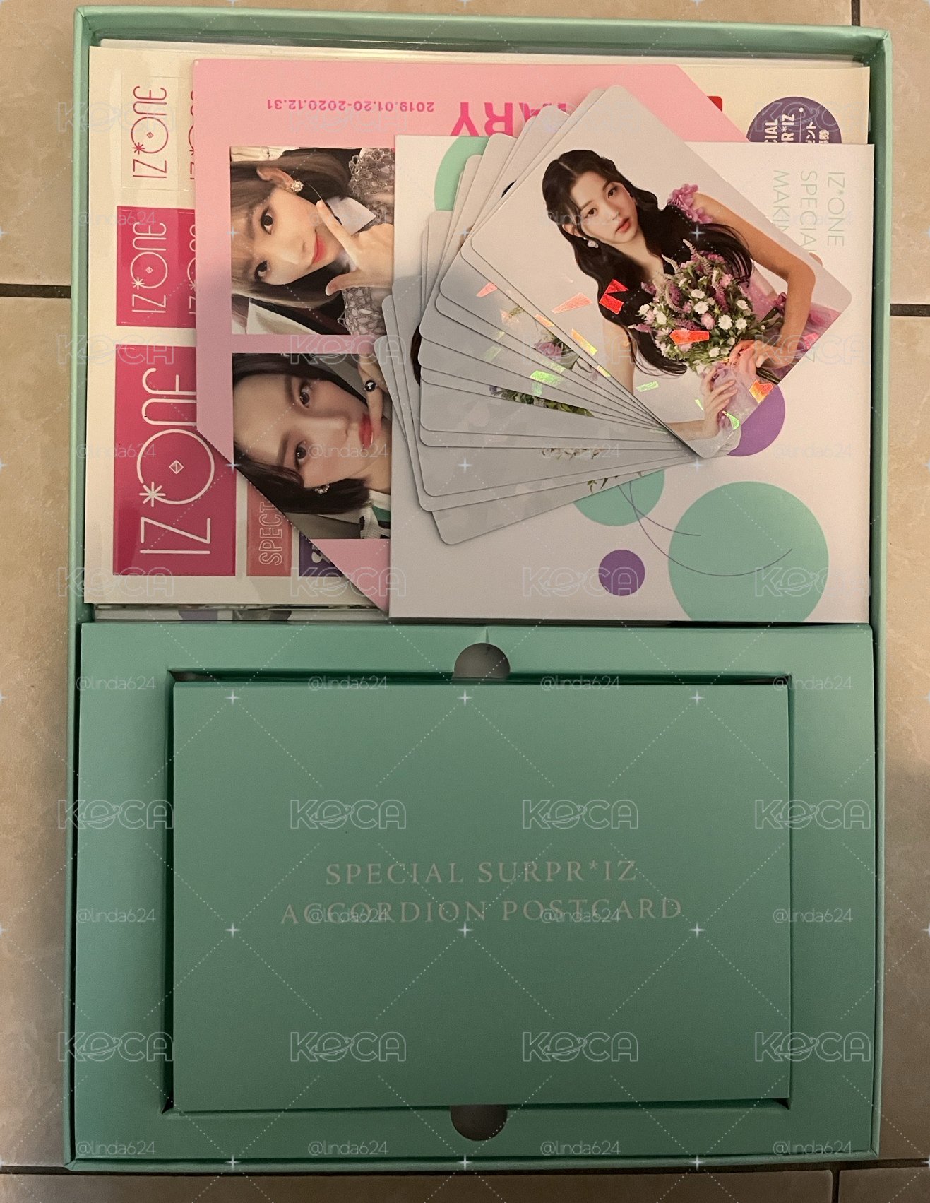 Izone supr*iz photo box