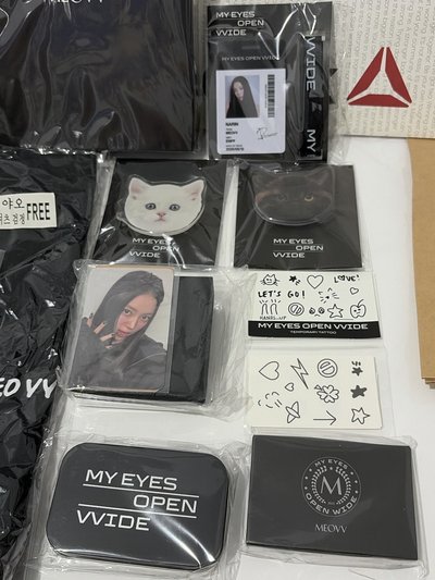 MEOVV 快閃周邊