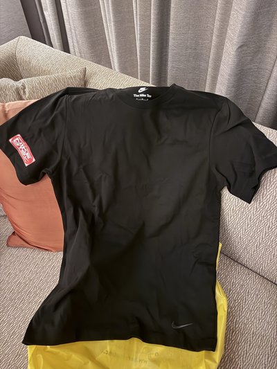 nike x BTS tshirt(M size)