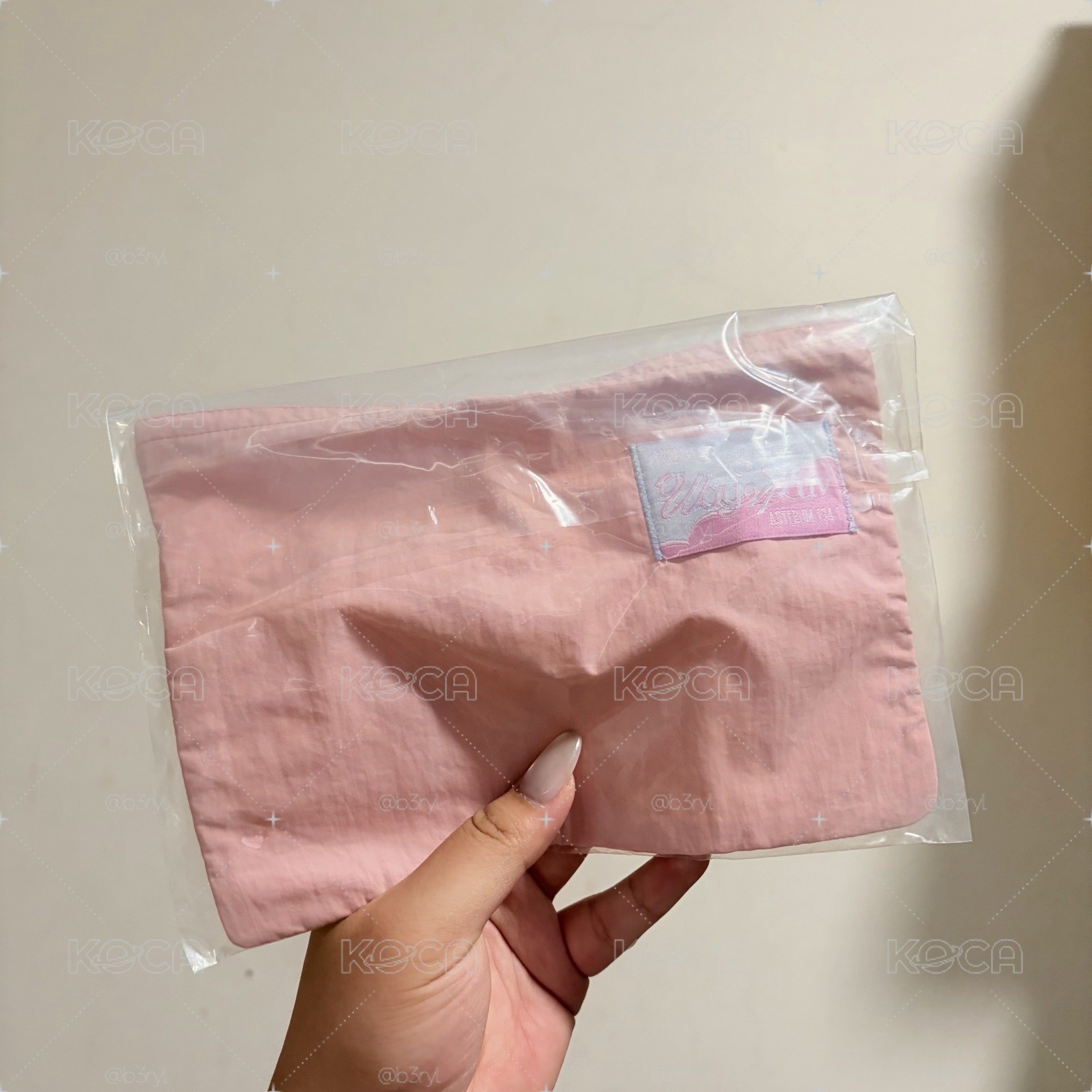 PLAVE 快閃店 粉色化妝包