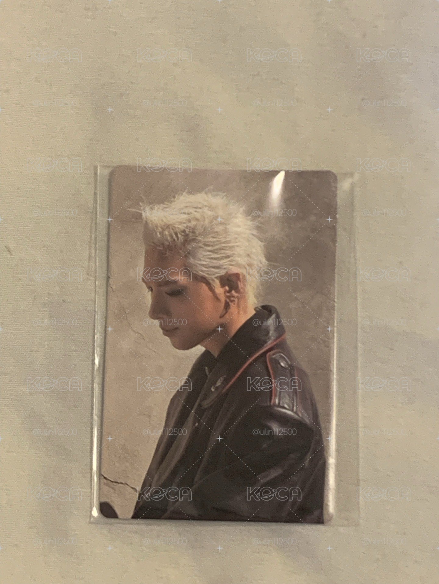 Taeyang Quintessence 台北快閃店絲巾小卡