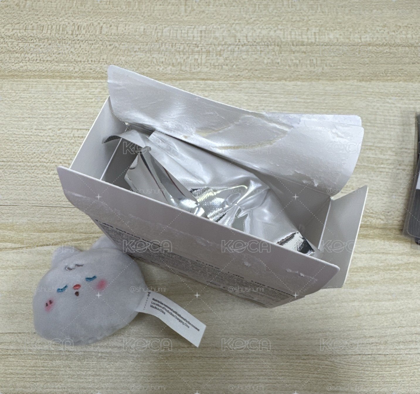 minini baby 徽章 閉眼款