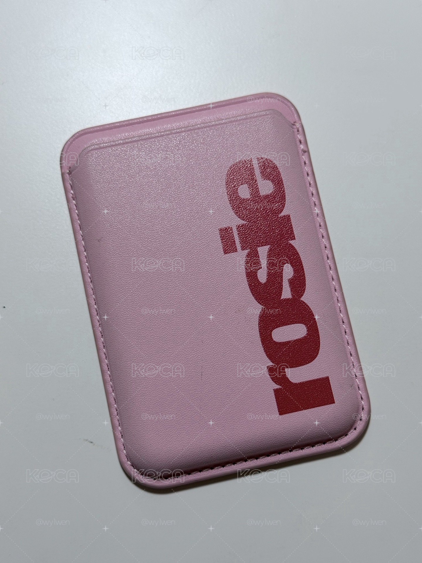Rosie 粉色磁吸卡套