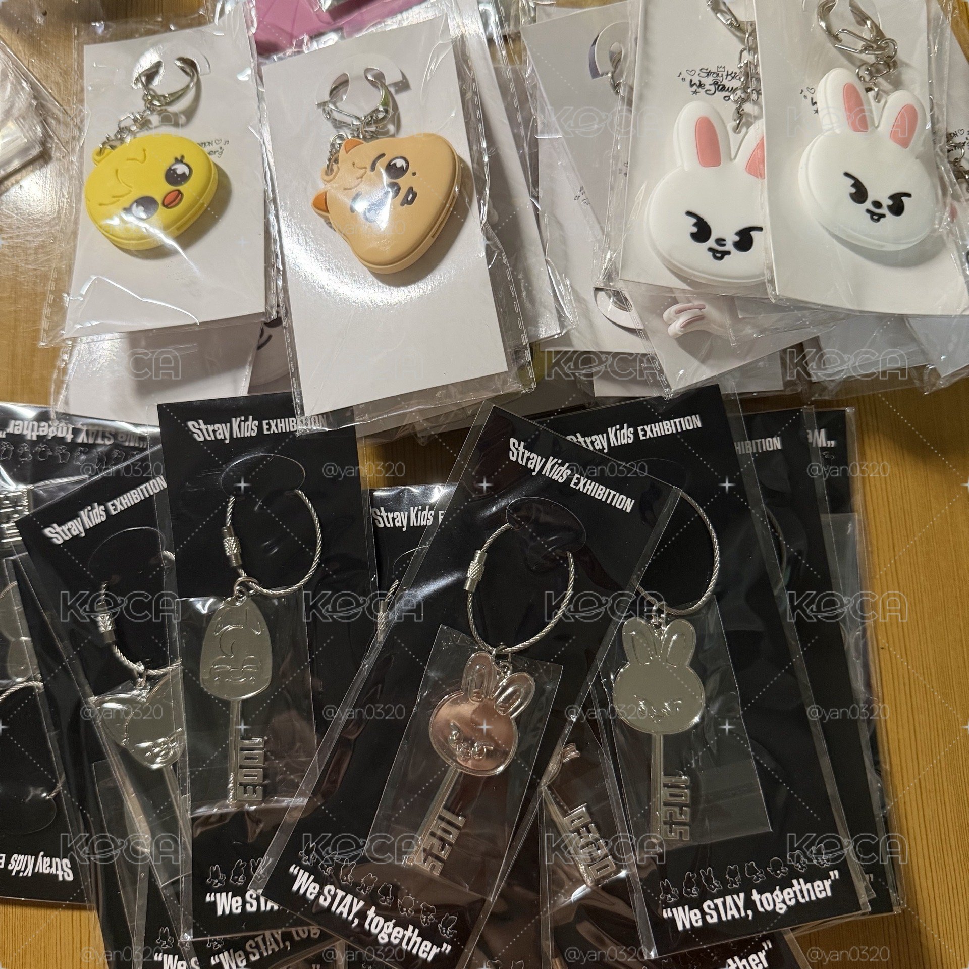 WE STAY together 展覽週邊商品