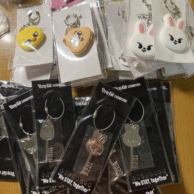 WE STAY together 展覽週邊商品