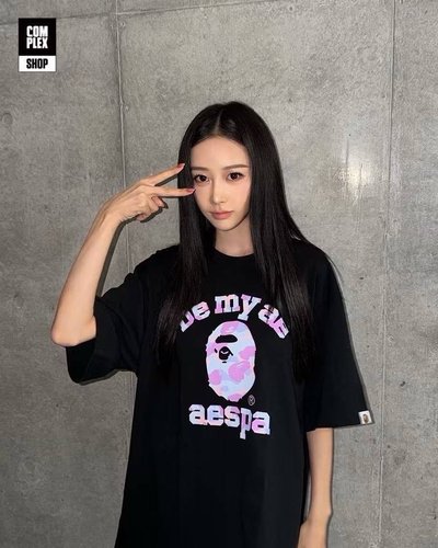 BAPE® x aespa T恤 aespa x A Bathing Ape 