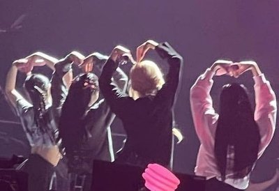 2巡 BLACKPINK海報