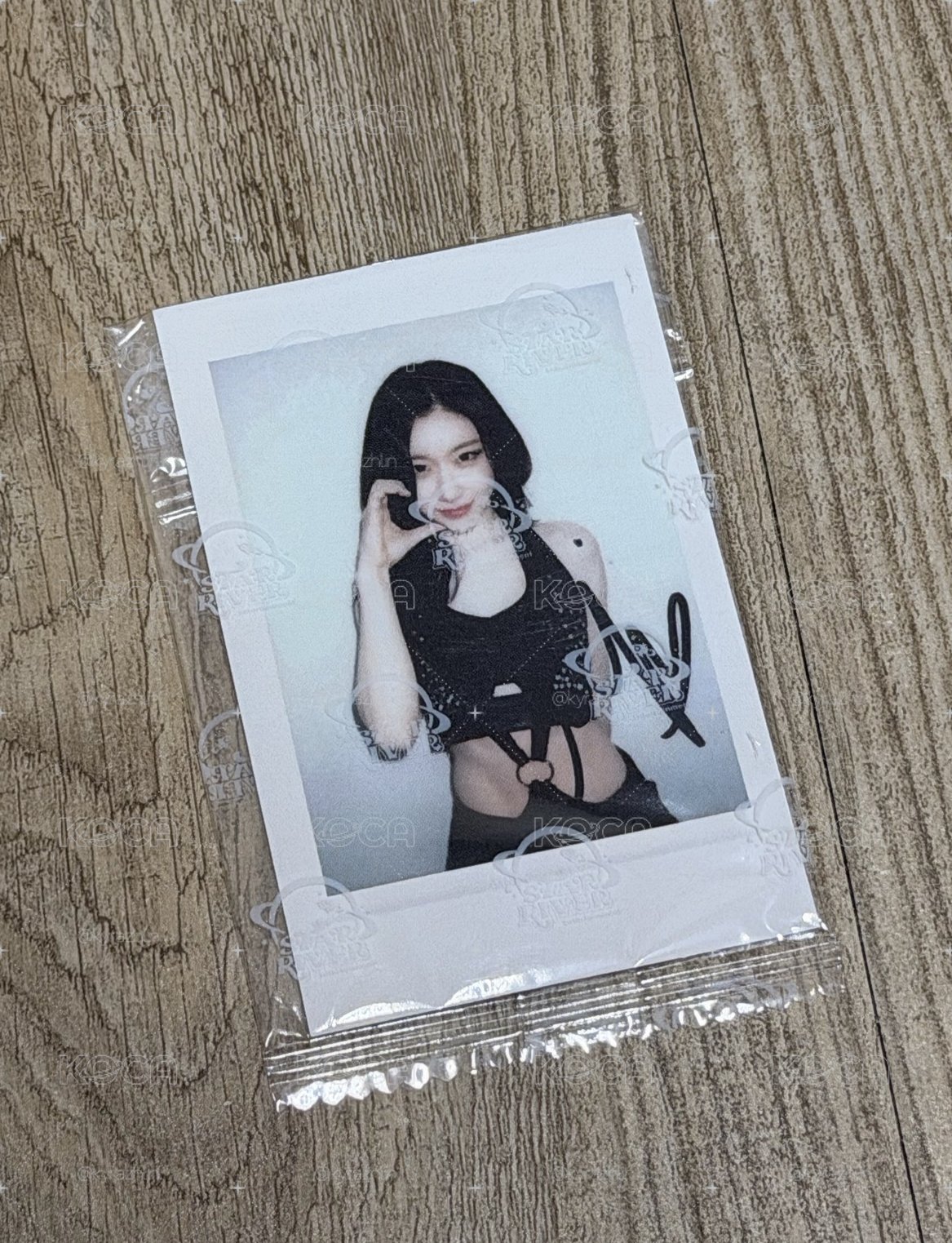 ITZY 彩領 sr幸運卡