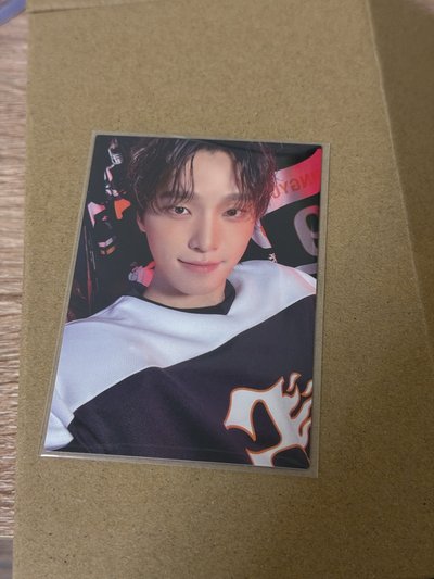 🧡💙2025seventeen home卡-2