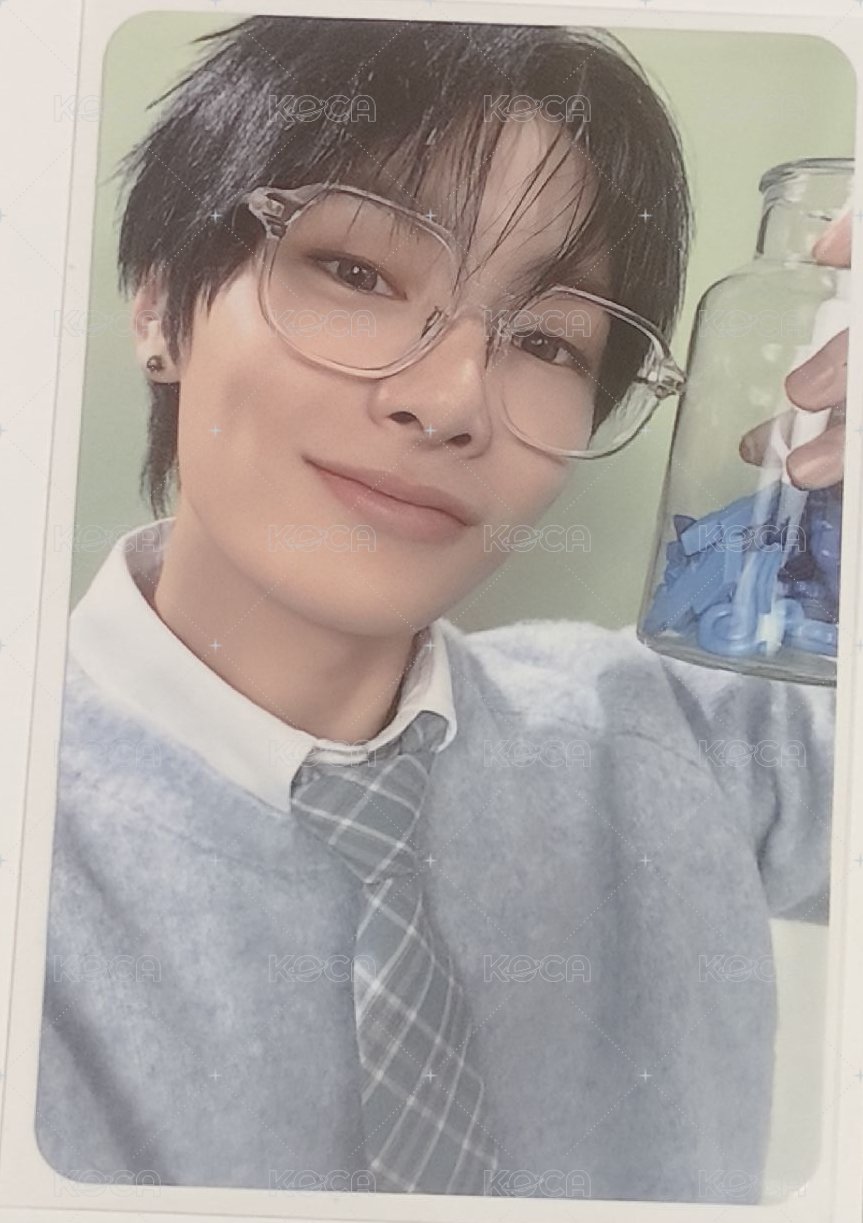 拿小瓶子的狐狸
