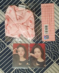 有娜solo 滿額卡兩張+髮圈未拆