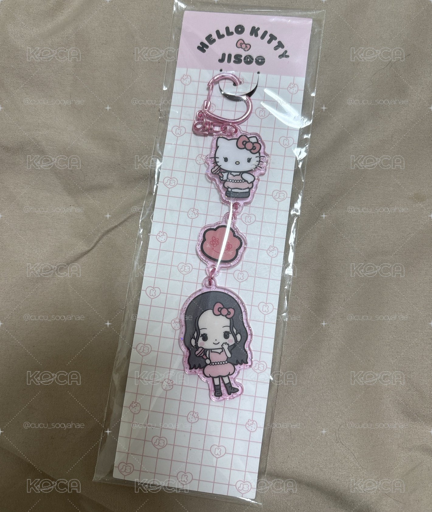 JISOO KT 聯名 吊飾