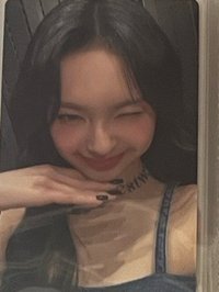 摸下巴