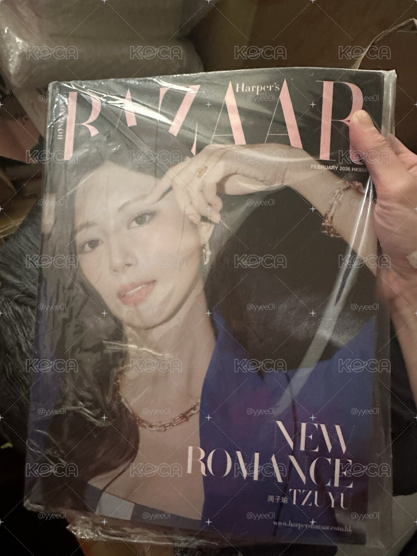 twice 子瑜Bazaar HK 2026.02 B版 雜誌 +六巡 新國立 JYP JAPAN 襯衫 
