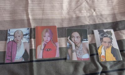 BABYMONSTER小卡盤