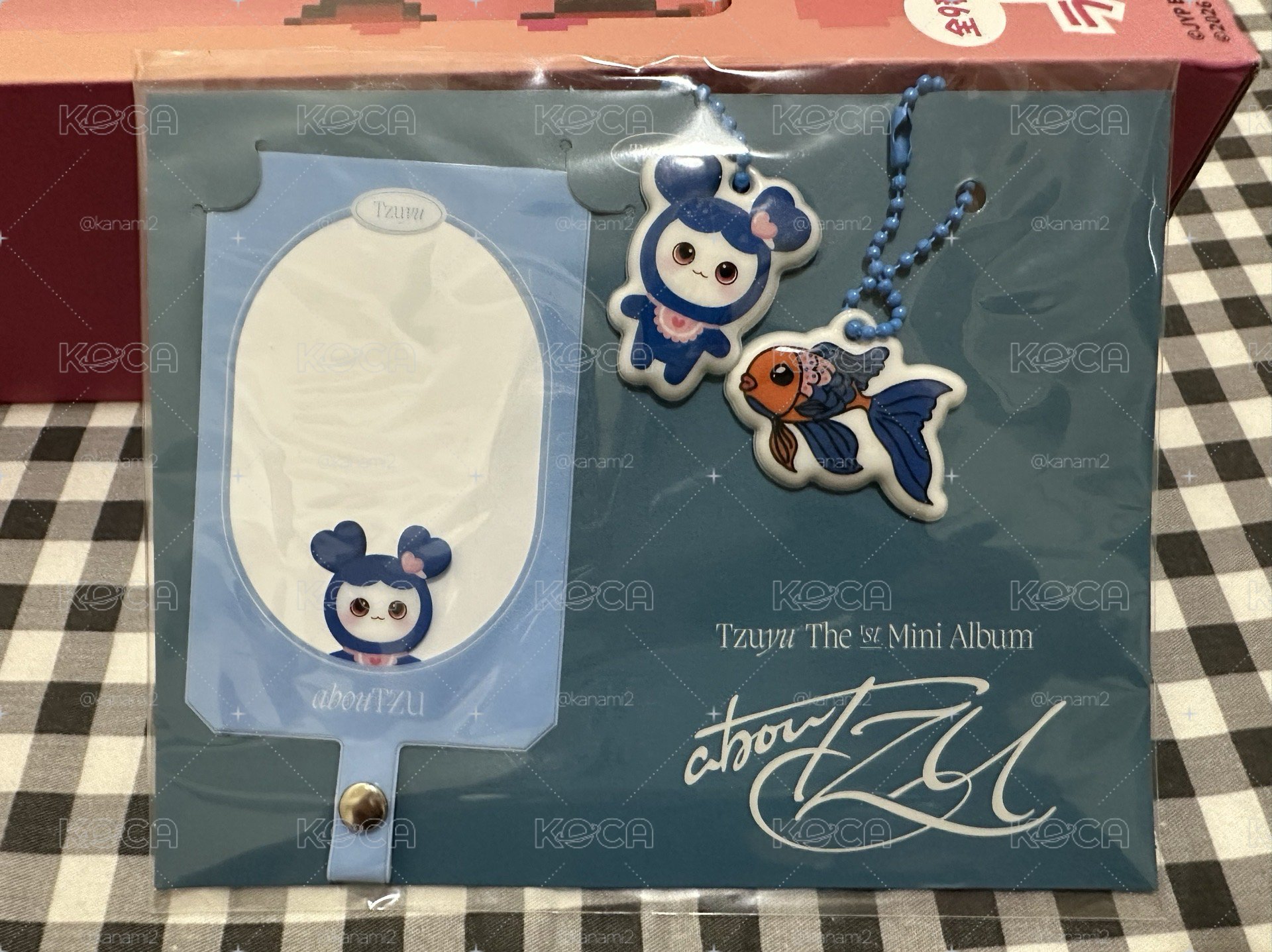 子瑜 solo 明信片組 手機夾片吊飾組