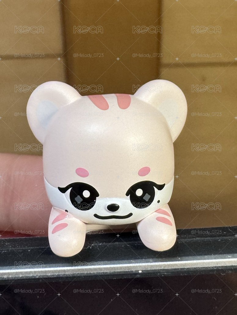 (現貨)DIVE into MINIVE 隨機螢幕裝飾 李瑞