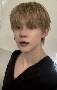 迷八 yzy 上海 簽售卡 