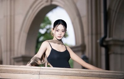 瑜兒瑜兒水中游～