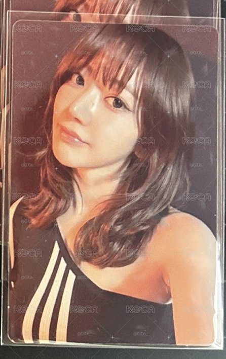  LE SSERAFIM  宮脇咲良