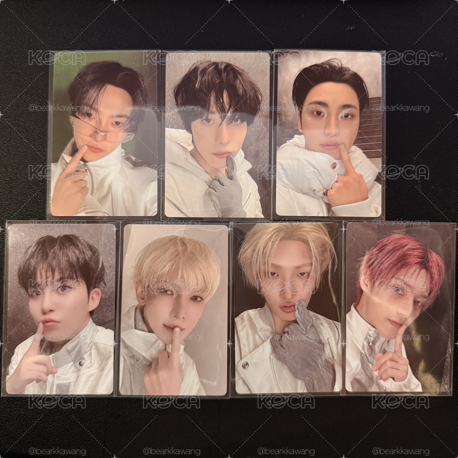 ATEEZ 手燈卡一套 （無傘）