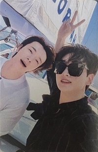 D&E HOLIDAY 隨機卡 