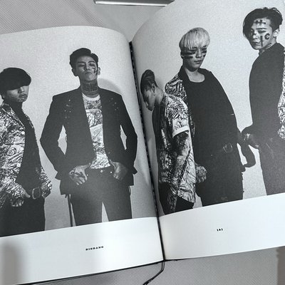 BIGBANG MADE SERIES COLLECTION 限量寫真書