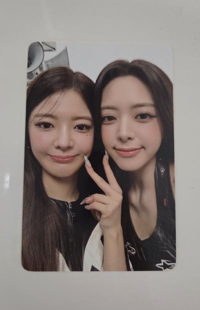 ITZY  小卡
