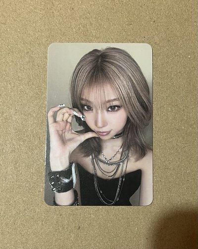 izna jungeun 迷三單封小卡