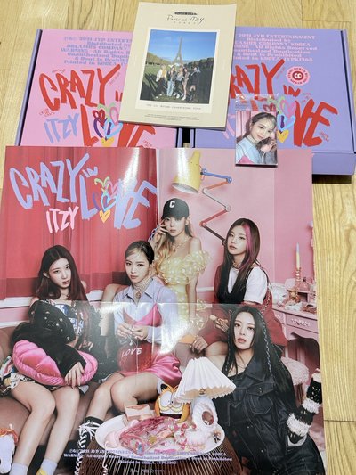 ITZY、RE VELVET 