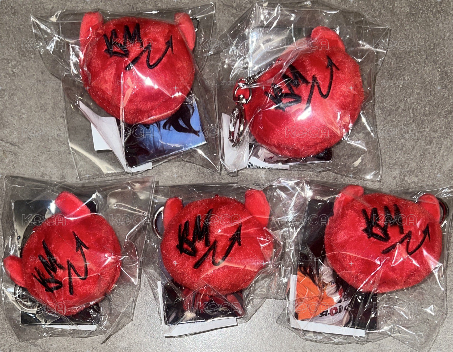 춤 (CHOOM) 絨毛 鑰匙圈吊飾 (紅)
