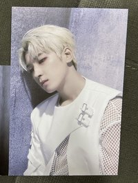 全圓佑名信片