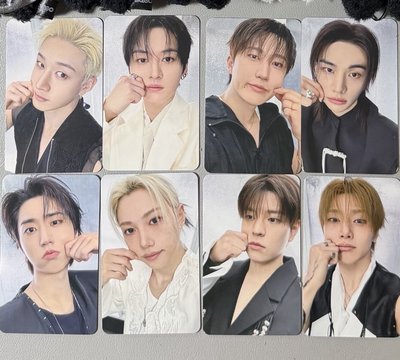 Straykids 潦草娃 娃包 