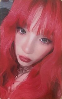YUQ1 ia 預售 特典卡 紅髮